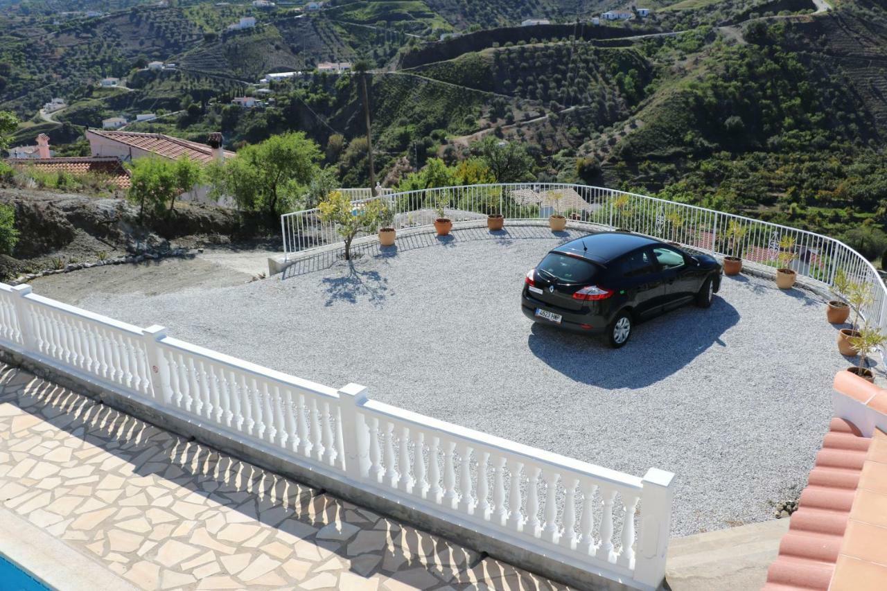 Casa Los Almendros Canillas de Albaida Luaran gambar