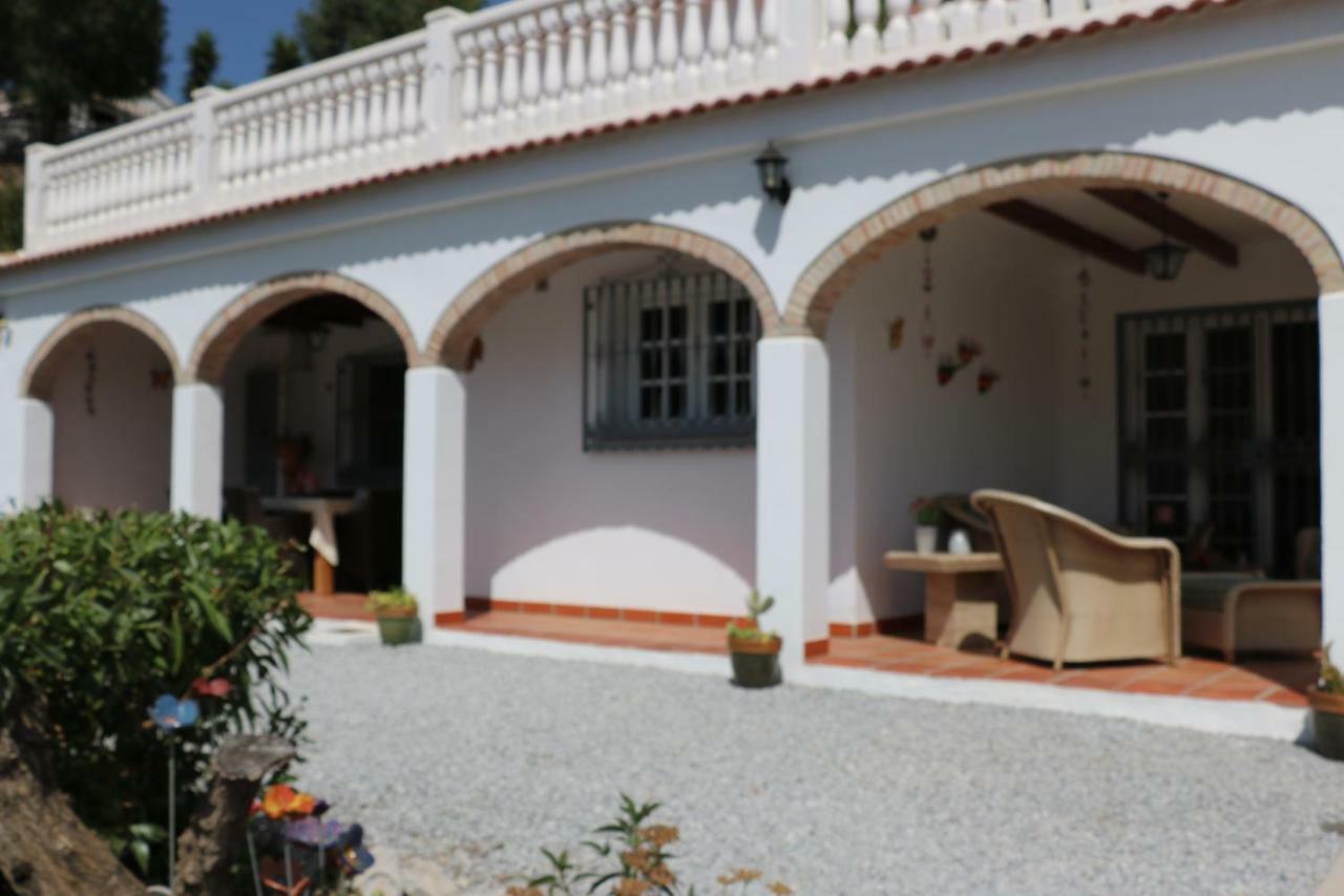 Casa Los Almendros Canillas de Albaida Luaran gambar